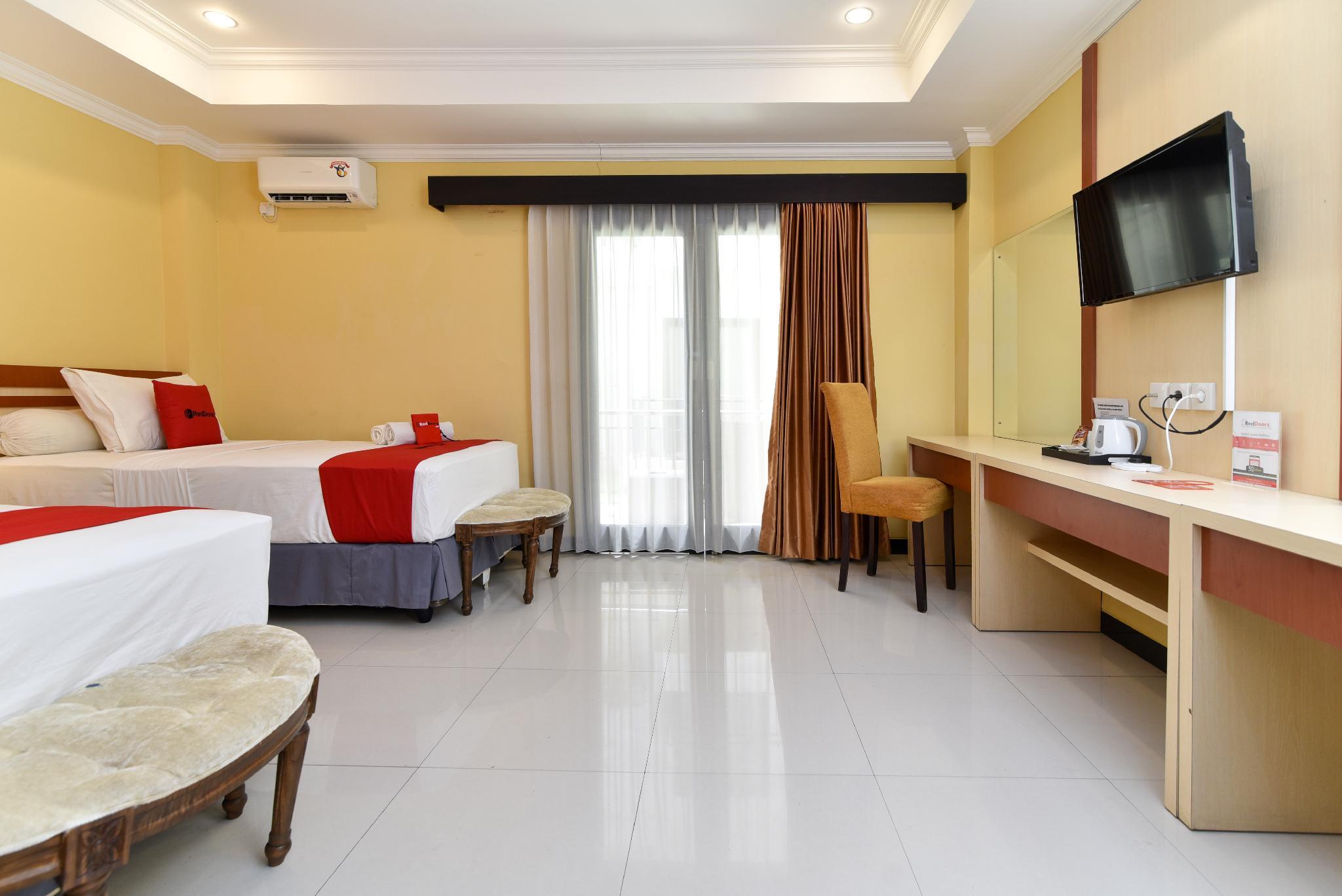 Reddoorz Plus Near Mall Bali Galeria 2 Denpasar  Luaran gambar
