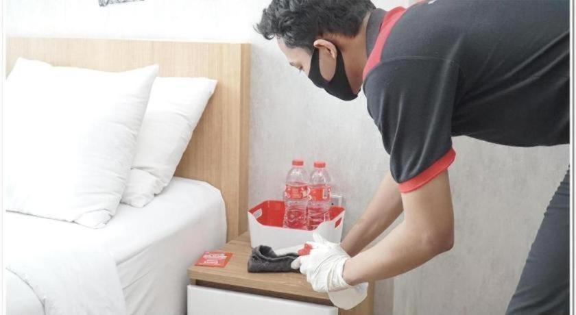 Reddoorz Plus Near Mall Bali Galeria 2 Denpasar  Luaran gambar