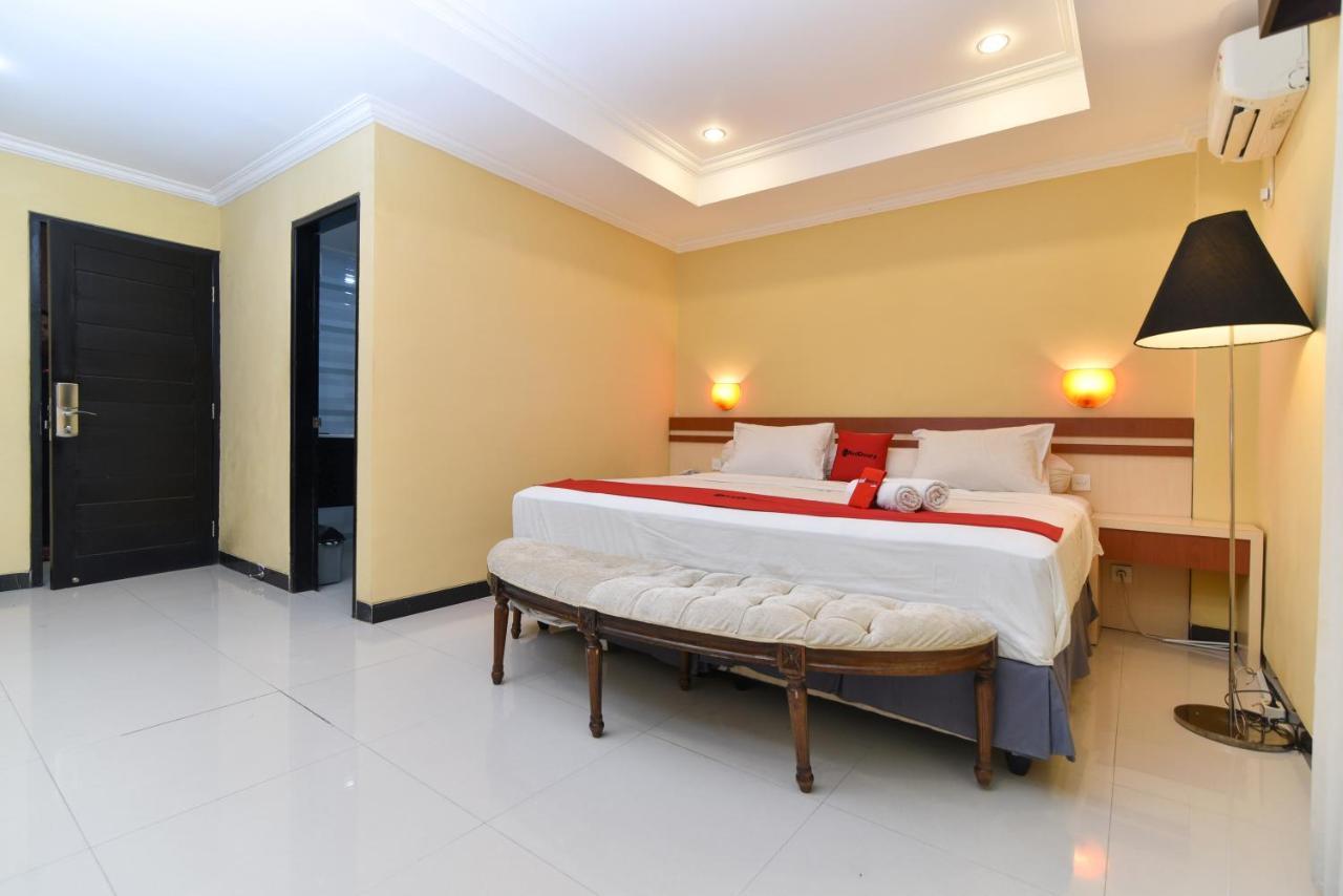 Reddoorz Plus Near Mall Bali Galeria 2 Denpasar  Luaran gambar