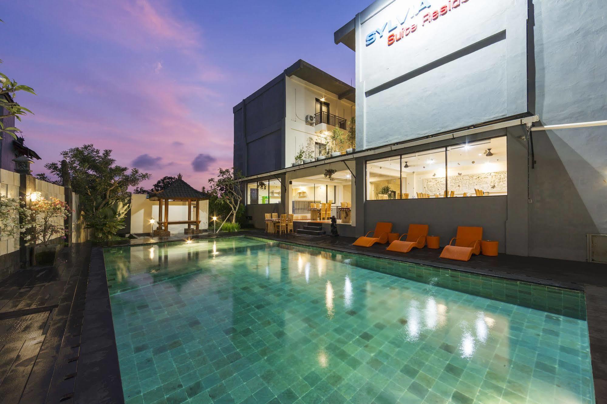 Reddoorz Plus Near Mall Bali Galeria 2 Denpasar  Luaran gambar