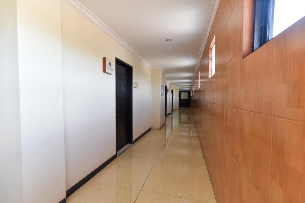 Reddoorz Plus Near Mall Bali Galeria 2 Denpasar  Luaran gambar